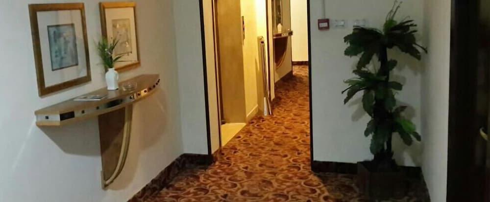Renad Hotel Амман Экстерьер фото