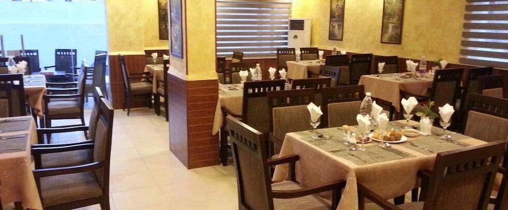 Renad Hotel Амман Экстерьер фото